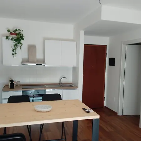 Casa Ricky Lägenhet Busto Arsizio